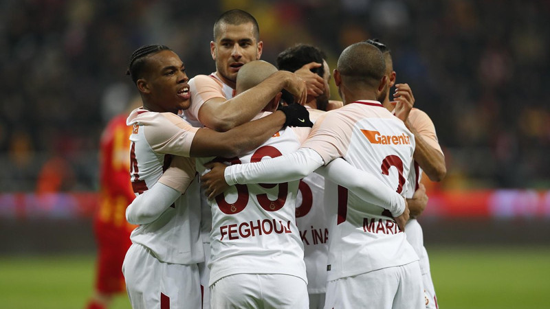 Galatasaray'ın orta saha sınavı.