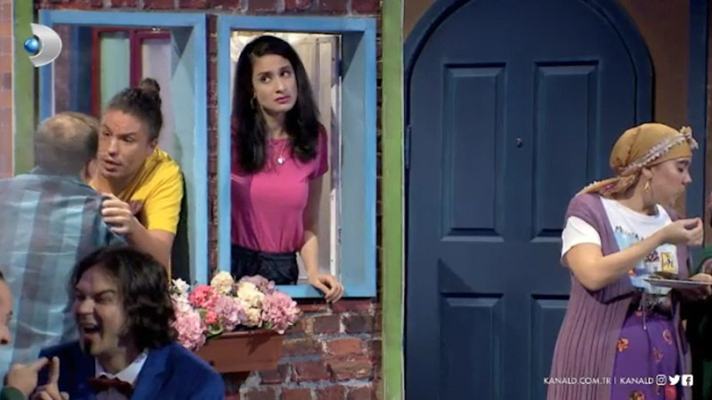 Mahalle Katkısı herkesi kahkahaya boğacak!