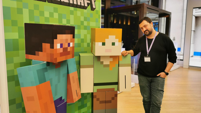 Microsoft'un Londra'daki dev mağazasını dolaştık