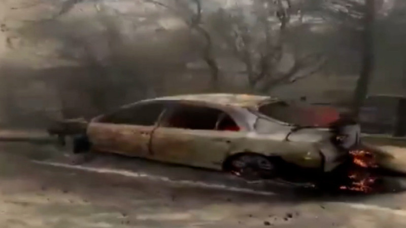 Çanakkale’deki orman yangını yerleşim yerlerine sıçradı