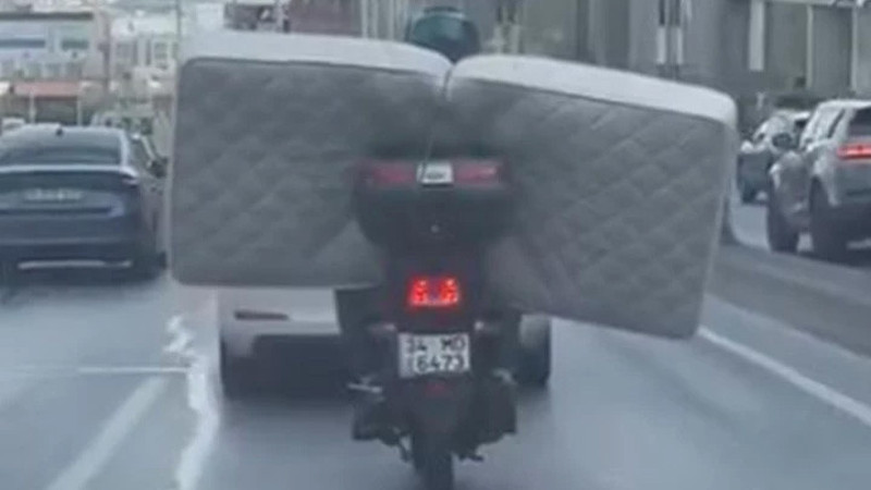 İstanbul'da E-5'te şaşkına çeviren görüntü