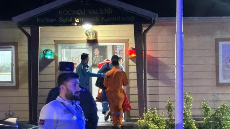 Karadeniz'de iki gemide patlama... Çalışmalar gece boyu sürdü