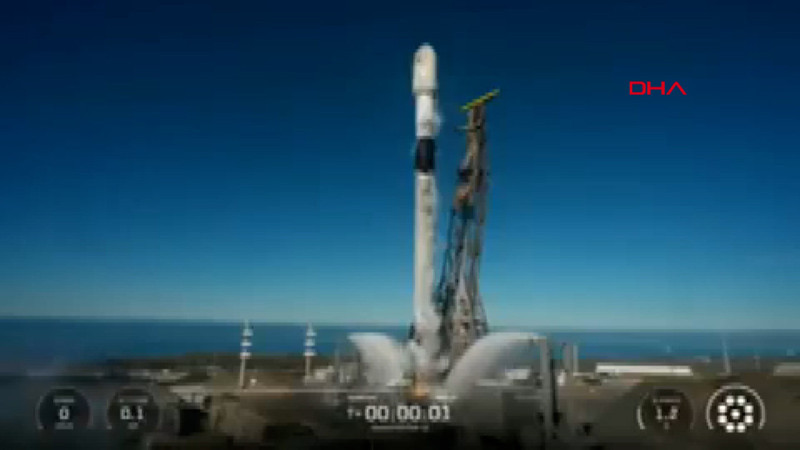 LUNA-1 uydusu başarıyla fırlatıldı