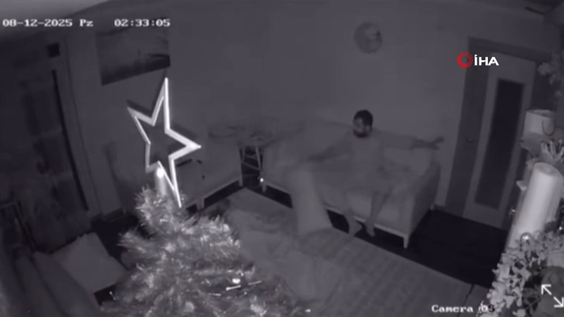 Antalya'da 4,3 büyüklüğündeki deprem anı kamerada