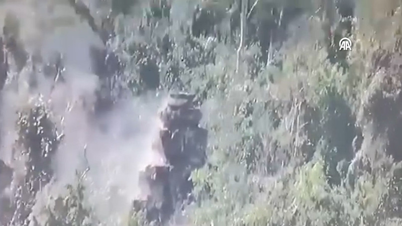 Tayland ile Kamboçya arasında yeniden başlayan çatışmalar sınır hattı boyunca yayıldı