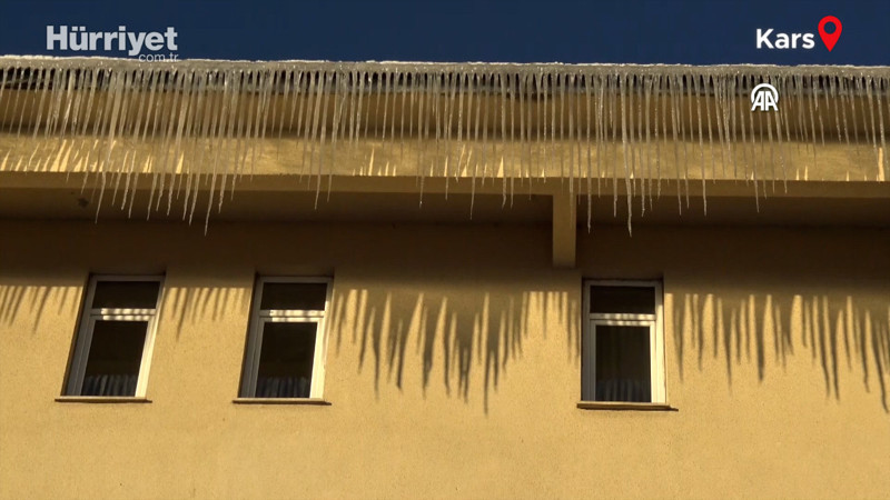Sarıkamışta'ta soğuk hava etkisini sürdürüyor