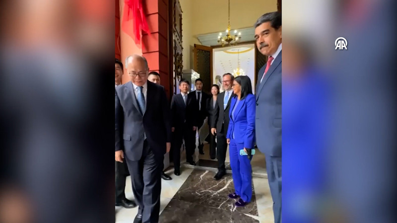 Venezuela Devlet Başkanı Maduro, son görüşmesini Çin heyeti ile yaptı