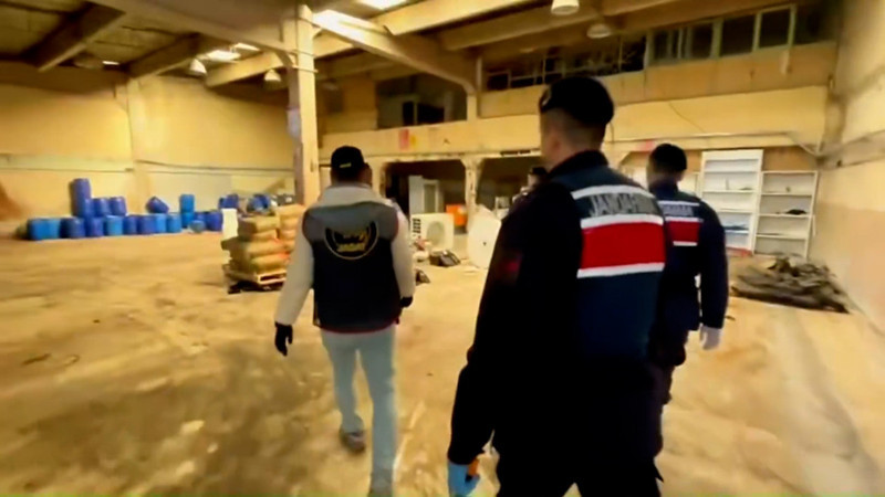 İzmir'de uyuşturucu operasyonu