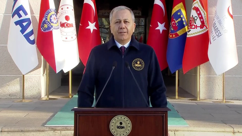 Bakan Yerlikaya: Suriye'yi anbean takip ediyoruz