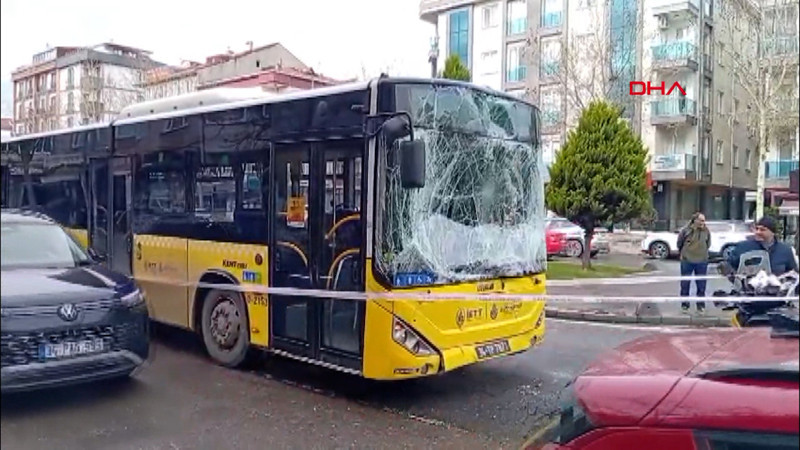Sancaktepe'de 2 İETT otobüsü çarpıştı: 4 yaralı