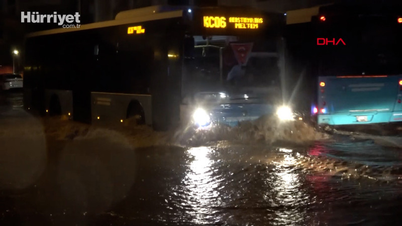 Antalya’da fırtına, sel ve hortum hayatı olumsuz etkiledi