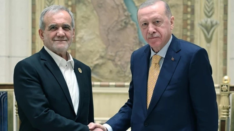 Cumhurbaşkanı Erdoğan, İran Cumhurbaşkanı Pezeşkiyan ile görüştü