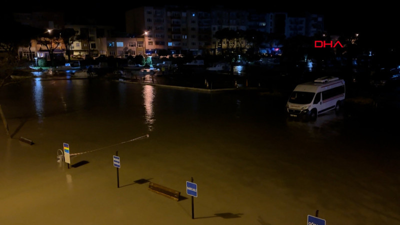 Çanakkale'de sağanak: Kepez Çayı ve Sarıçay taştı