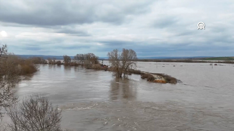 Meriç Nehri'nin debisi artıyor! Çok sayıda ekip sevk edildi