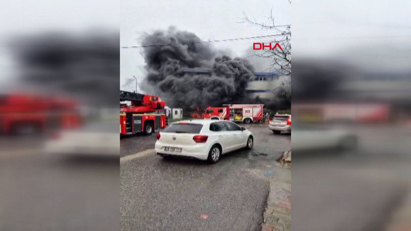 Silivri'de fabrikada yangın