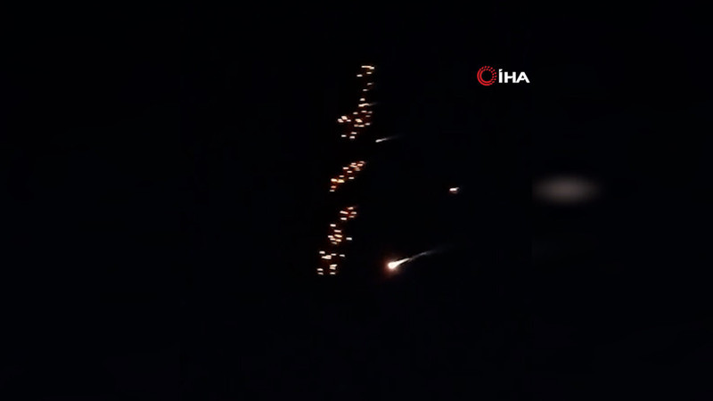 İran, Tel Aviv'i vurdu