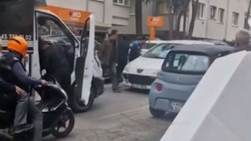 Maltepe’de trafikte bıçaklı 'Özür dileyeceksin' tartışması: 3 kişiye 542 bin lira para cezası