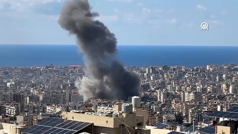 İsrail ordusu Beyrut'taki Dahiye bölgesine saldırılarını sürdürüyor