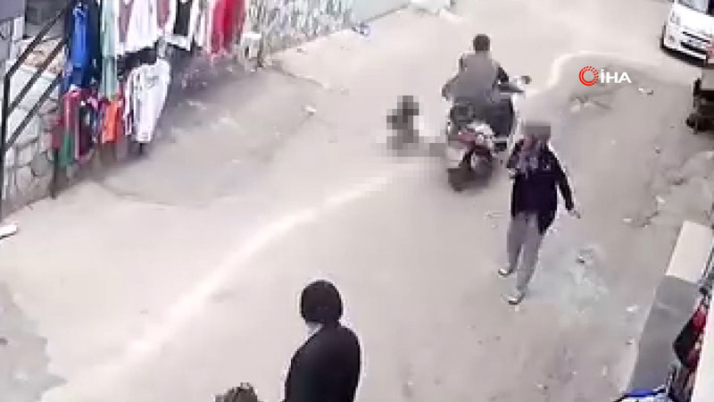 Gaziantep'te feci kaza: Motosikletiyle küçük kıza çarpıp kaçtı!