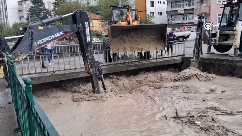 Samsun'da sağanak etkili oldu