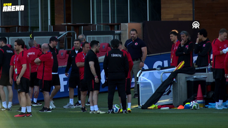 A Milli Futbol Takımı, San Jose'deki ilk antrenmanını yaptı! Montella 2 futbolcuyla özel görüştü