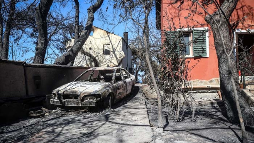 Çanakkalede orman yangınında yanan yerler görüntülendi Çanakkalede orman yangınında yanan yerler görüntülendi