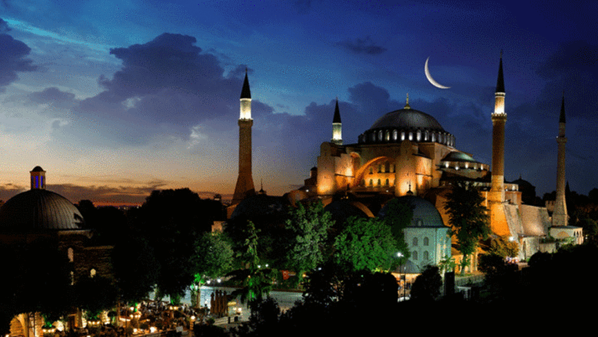 Hayatınızın yeni asistanı Hürriyet Super App, Ramazan ayında da yanınızda | Aylık imsakiye, namaz vakitleri, ezan bildirimleri Kıble ve Kuran özelliğiyle tek uygulamada