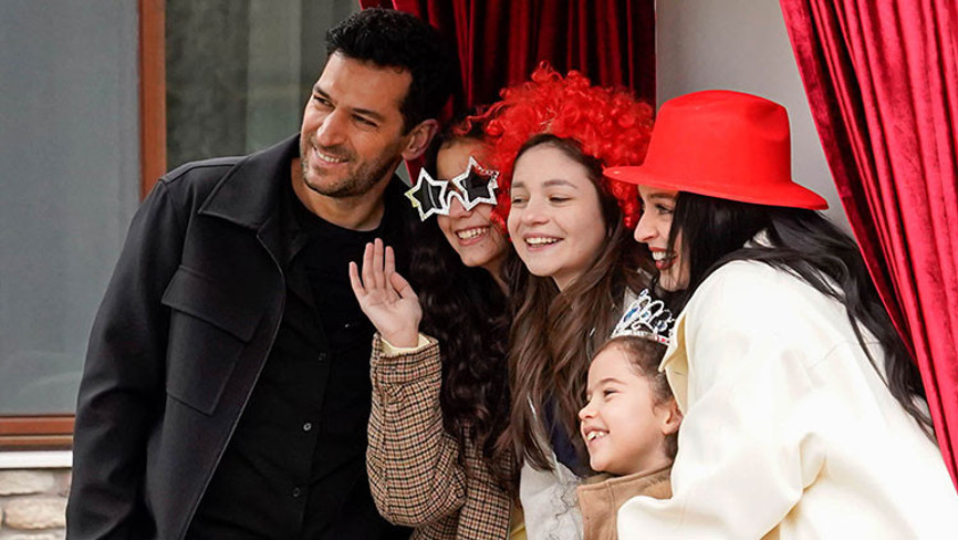 Aşk ve sırlar birbirine karıştı