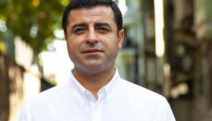 Selahattin Demirtaş 1 Mayıs için Fransayı seçti