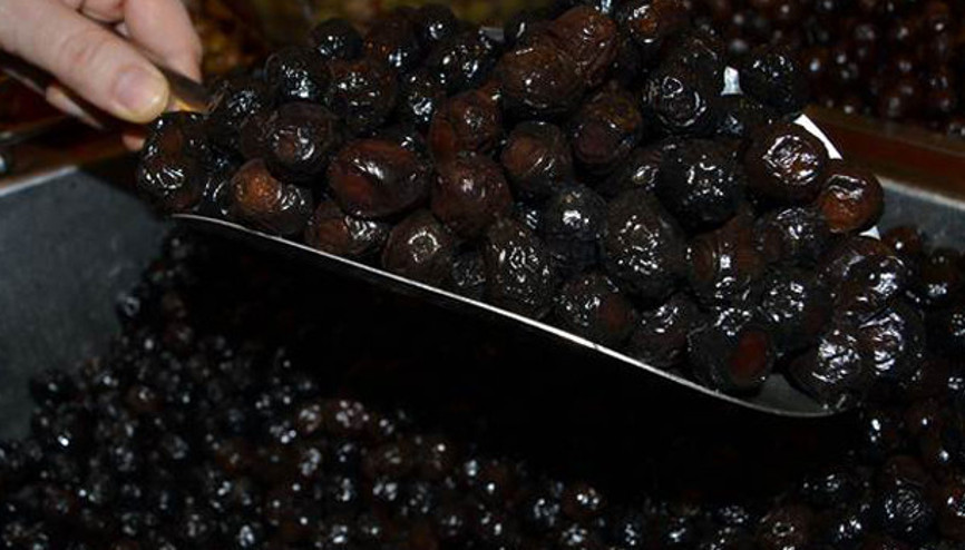 Stokçular zeytinde piyasayı karıştırdı