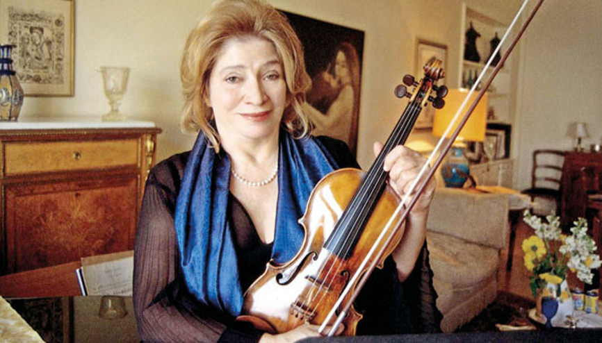 D-Marin Müzik Festivali’nde Onur Ödülü Ayla Erduranın