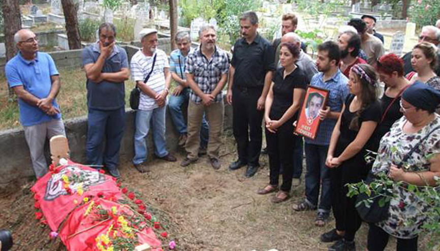 Suruç katliamının son kurbanı toprağa verildi Suruç katliamının son kurbanı toprağa verildi
