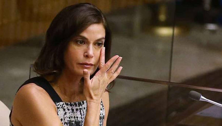 Teri Hatcher eniştesinin cinsel tacizlerini gözyaşları içinde anlattı