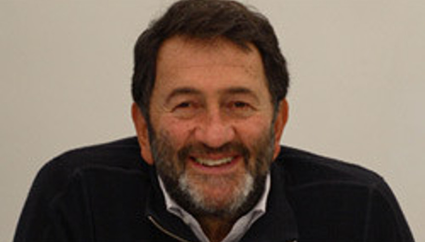 Oğlu direksiyona kendisi dümene