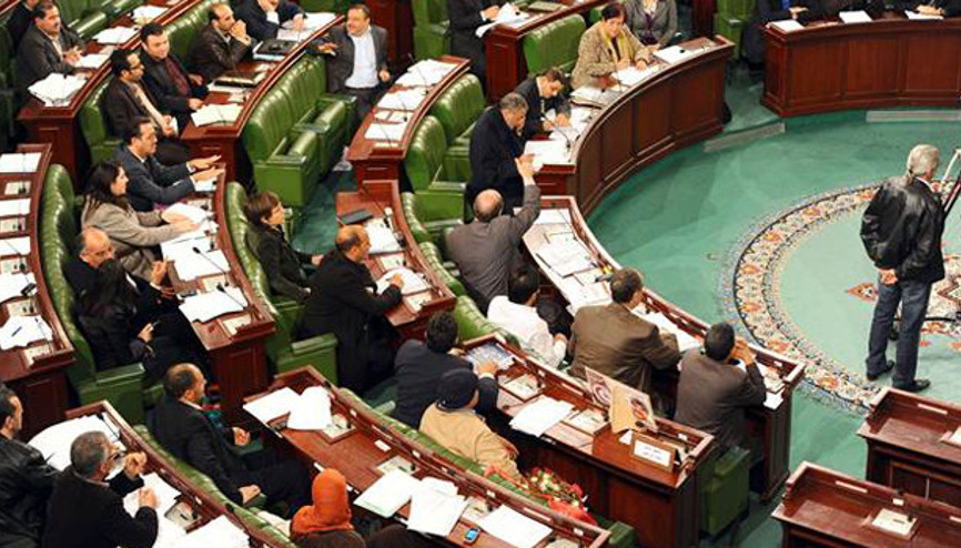 Tunus kurucu meclisi kadın erkek eşitliğini tanıdı