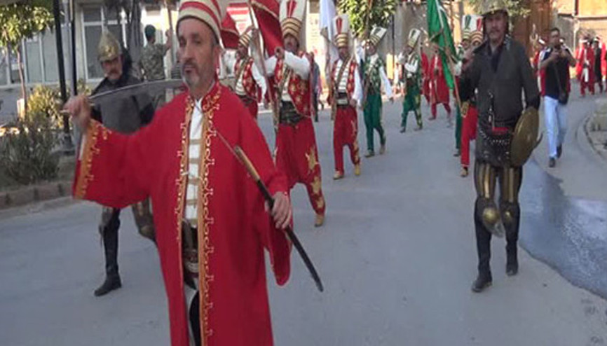 Kosova sokaklarında Mehter Marşı