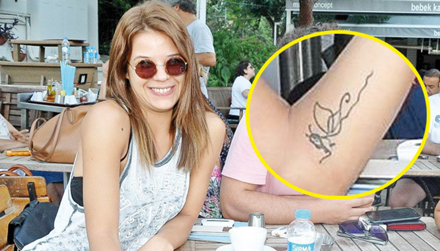 Selen Seyven ve dövmesi