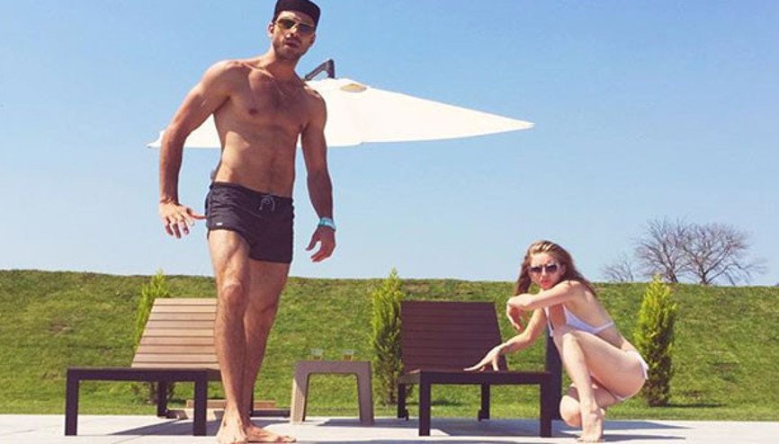 Yasemin Allen ve sevgilisi Armağan Oğuzdan ayrılmadık pozu