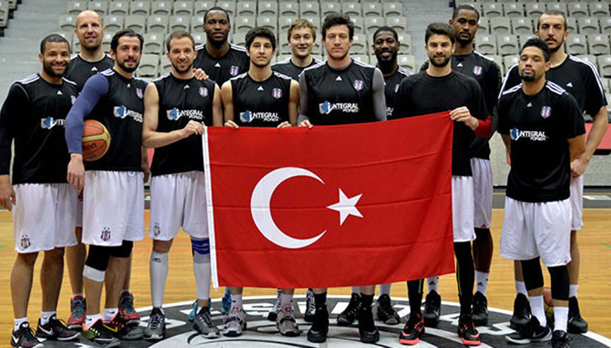 Beşiktaşta bütün oyuncular serbest kalabilir