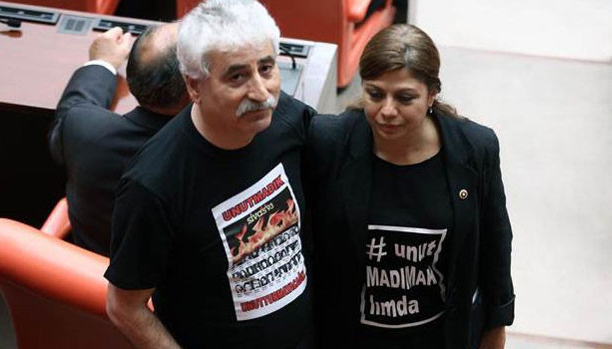 Zeynep Altıok Madımak tişörtüyle Meclise geldi