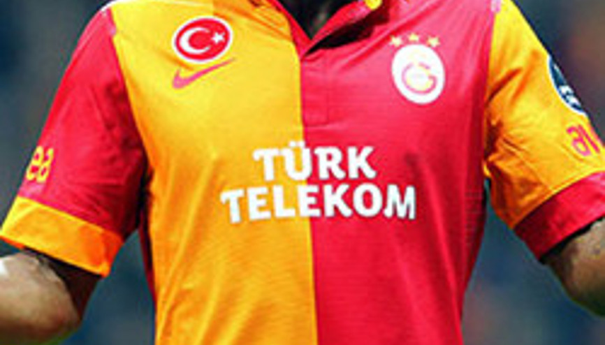 Elmander’den sonra Riera da gönderiliyor