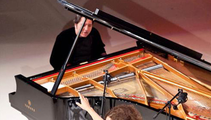 Fazıl Say İlk Şarkılar konseriyle Antalyada