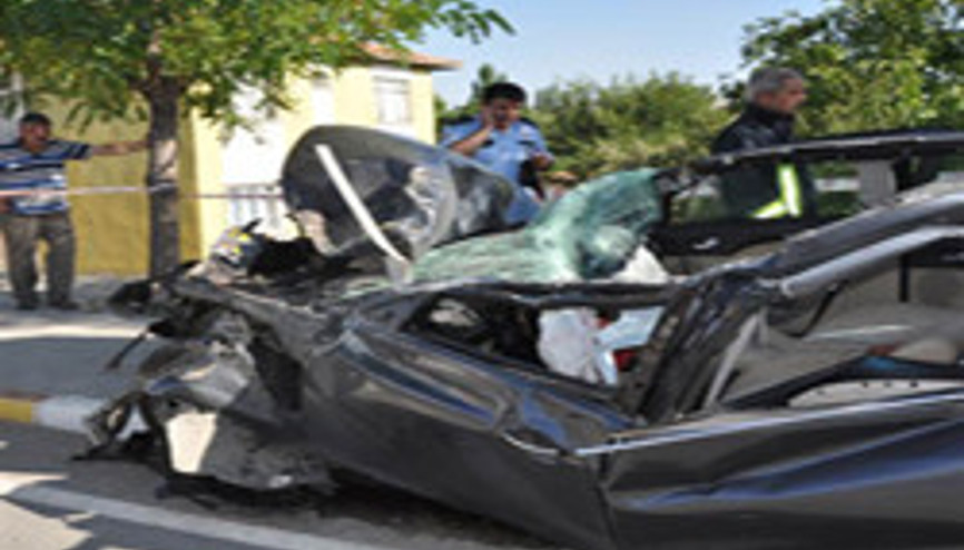 Vali Yardımcısı Bulut kazada hayatını kaybetti Vali Yardımcısı Bulut kazada hayatını kaybetti