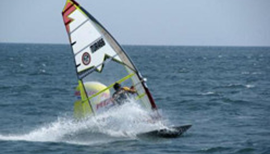 Dünyanın en iyi Windsurfçüleri Beylikdüzü’nde