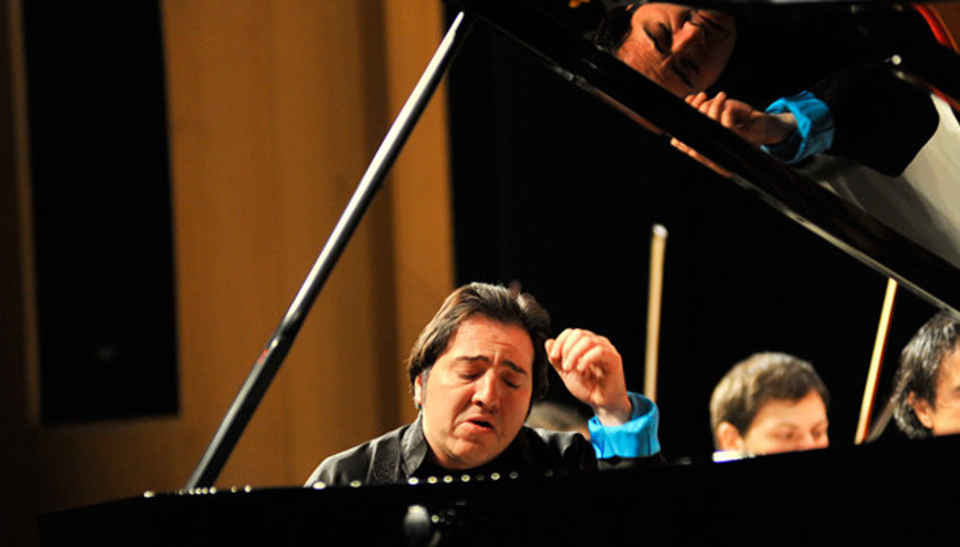 Fazıl Say Figaroya konuştu: 2015te Türkiyede tiyaro salonu kalır mı