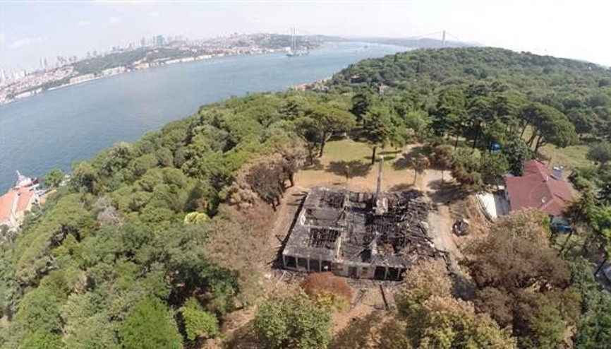 Cengiz İnşaat’ın iş makineleri Fethi Paşa Korusu’nda Cengiz İnşaat’ın iş makineleri Fethi Paşa Korusu’nda