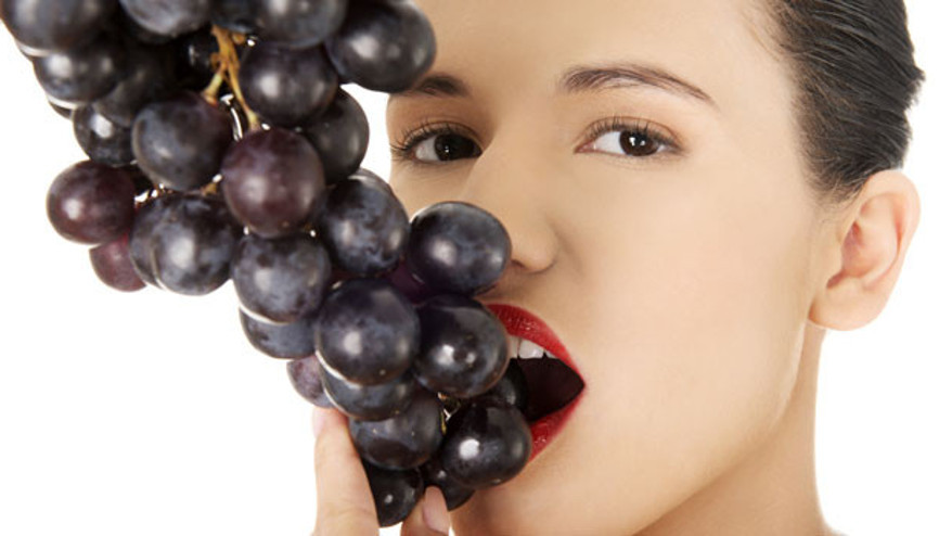 Siyah üzümdeki madde polikistik over sendromu hastalığını tedaviye yardımcı