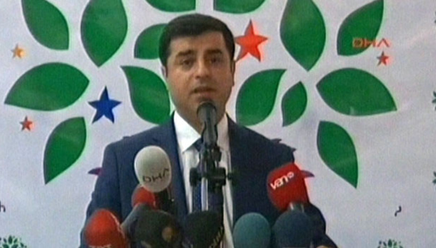 Demirtaştan silahları derhal bırakın çağrısı