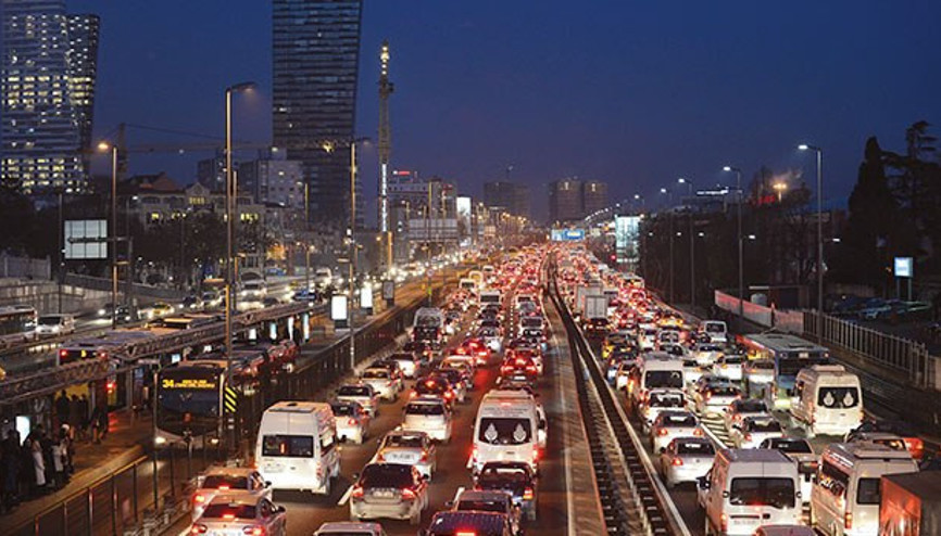 İstanbullunun trafik çilesi