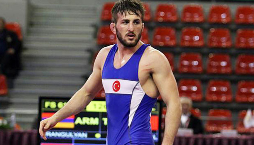 Recep Topal 23 Yaş Altı Erkekler Avrupa Güreş Şampiyonasında bronz kazandı